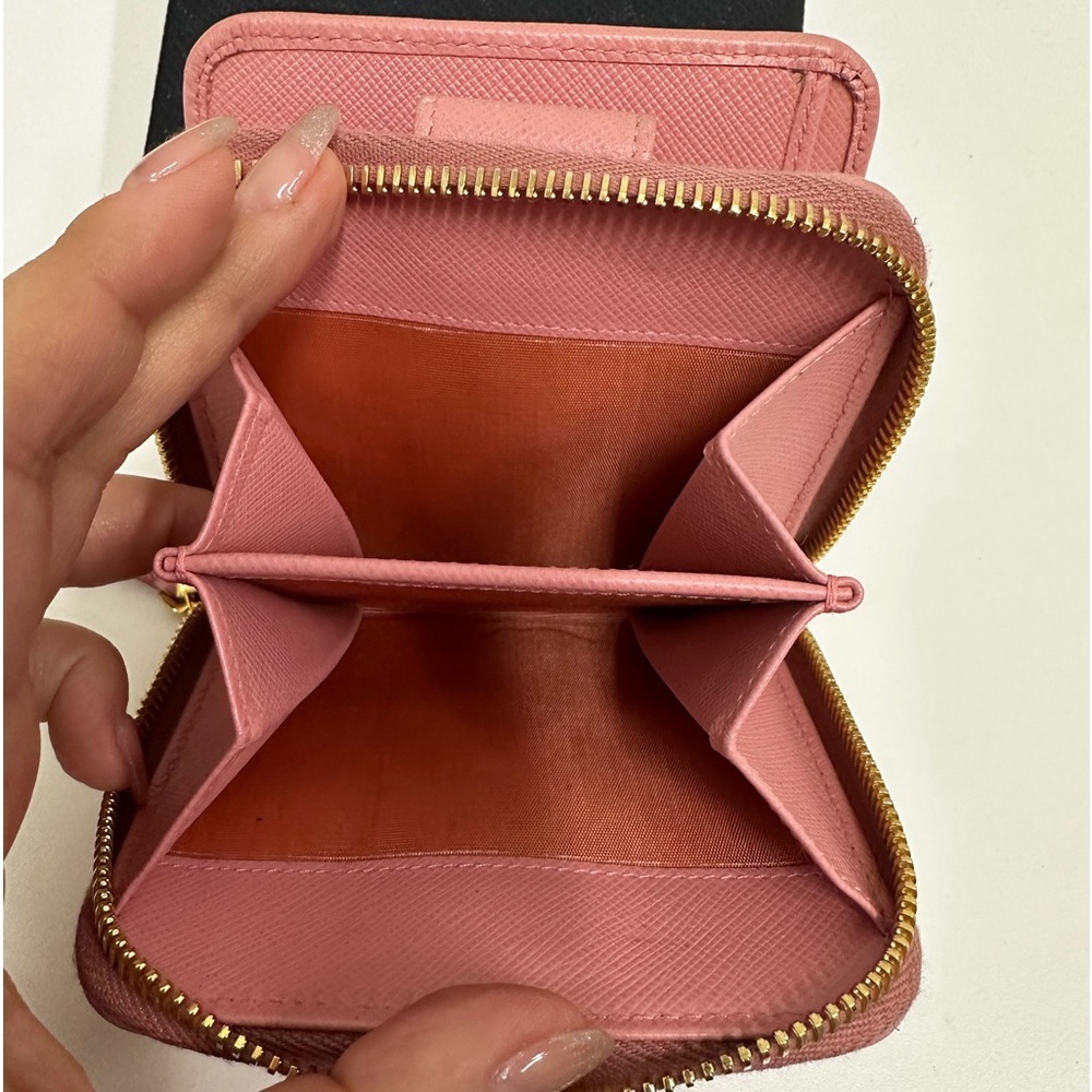 Prada Wallet - Picture 3 of 7